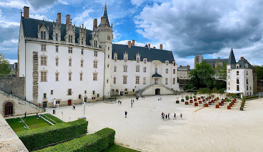 Emplois en Nantes, France